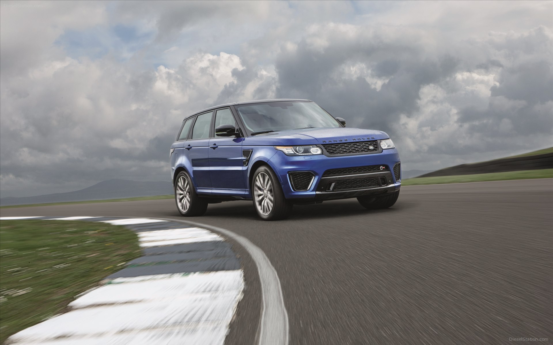 Land Rover Range Rover Sport SVR 2015